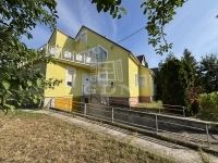 Eladó családi ház Bábolna, 220m2