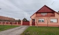 For sale family house Érsekcsanád, 345m2