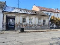 For sale part of a house Baja, 180m2