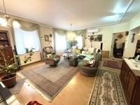 Eladó családi ház Érsekcsanád, 300m2