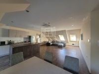 Eladó lakás (téglaépítésű) Baja, 300m2