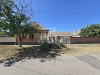 Eladó családi ház Vaskút, 250m2