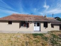 Eladó családi ház Baja, 62m2