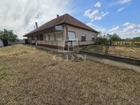 For sale farm Bácsszőlős, 270m2