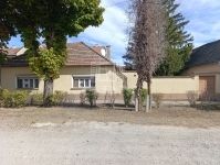 Eladó házrész Baja, 68m2