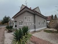 Vânzare casa familiala Baja, 300m2