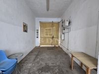 Madaras Üzlethelyiség