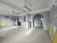 Madaras Üzlethelyiség