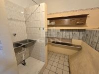 Madaras Üzlethelyiség