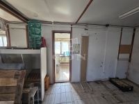 Kunbaja Üzlethelyiség