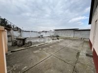 Nagybaracska Üzlethelyiség