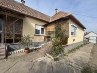 Eladó családi ház Baja, 110m2