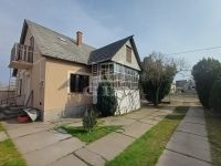 Eladó családi ház Érsekcsanád, 75m2