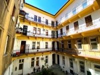 Eladó lakás (téglaépítésű) Budapest VI. kerület, 30m2