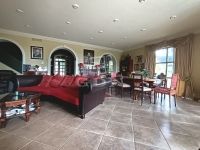 Eladó családi ház Mogyoród, 260m2