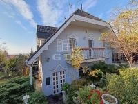 Eladó családi ház Erdőkertes, 250m2