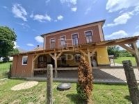 Eladó családi ház Selyeb, 350m2