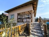 Eladó családi ház Fót, 220m2