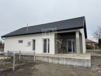 Baracska Családi ház