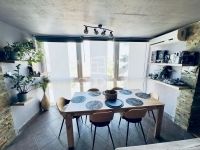 Eladó családi ház Fót, 261m2