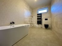 Herceghalom Ikerház