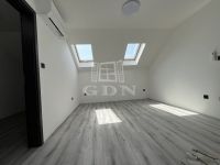 Budaörs Lakás (téglaépítésű)