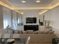 Kiadó lakás (téglaépítésű) Budapest VI. kerület, 155m2