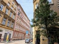 Eladó lakás (téglaépítésű) Budapest VIII. kerület, 113m2