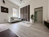 Eladó lakás Budapest, VI. kerület, 70m2