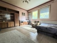 Eladó családi ház Budapest XVI. kerület, 250m2