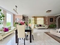 Szentendre Kastély, kúria