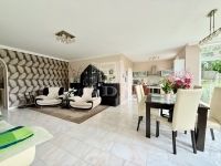 Szentendre Kastély, kúria