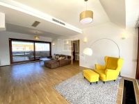 Eladó lakás (téglaépítésű) Budapest VII. kerület, 188m2