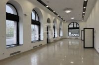 Eladó üzlethelyiség Budapest VI. kerület, 331m2