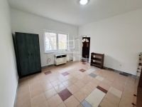 Eladó lakás (téglaépítésű) Budapest XV. kerület, 27m2