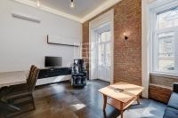 Eladó lakás (téglaépítésű) Budapest VI. kerület, 82m2