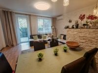 Csömör Lakás (téglaépítésű)