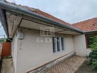 Eladó családi ház Pécel, 56m2