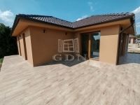 Eladó ikerház Csömör, 157m2