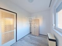 Zalaegerszeg Lakás (csúsztatott zsalu)