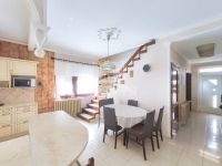 Eladó családi ház Zalaegerszeg, 210m2