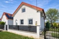 Eladó családi ház Lipót, 88m2