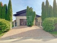 Eladó családi ház Balatonlelle, 110m2