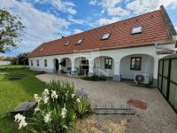 Eladó családi ház Hegykő, 220m2