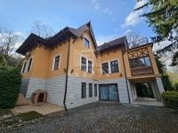 Kiadó családi ház Budapest XII. kerület, 450m2