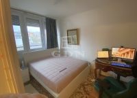 Budapest XXII. kerület Lakás (csúsztatott zsalu)