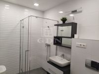 Komárom Lakás (téglaépítésű)