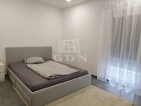 Komárom Lakás (téglaépítésű)