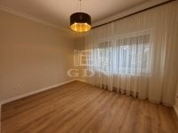 Komárom Lakás (téglaépítésű)