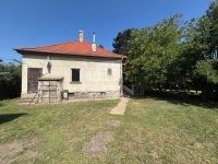 Eladó családi ház Komárom, 60m2